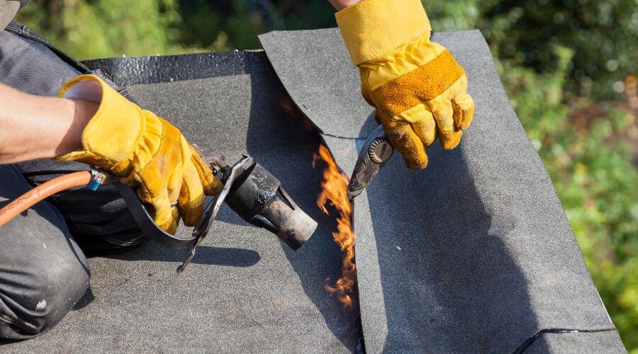Professional residential roofers in Lake, MI